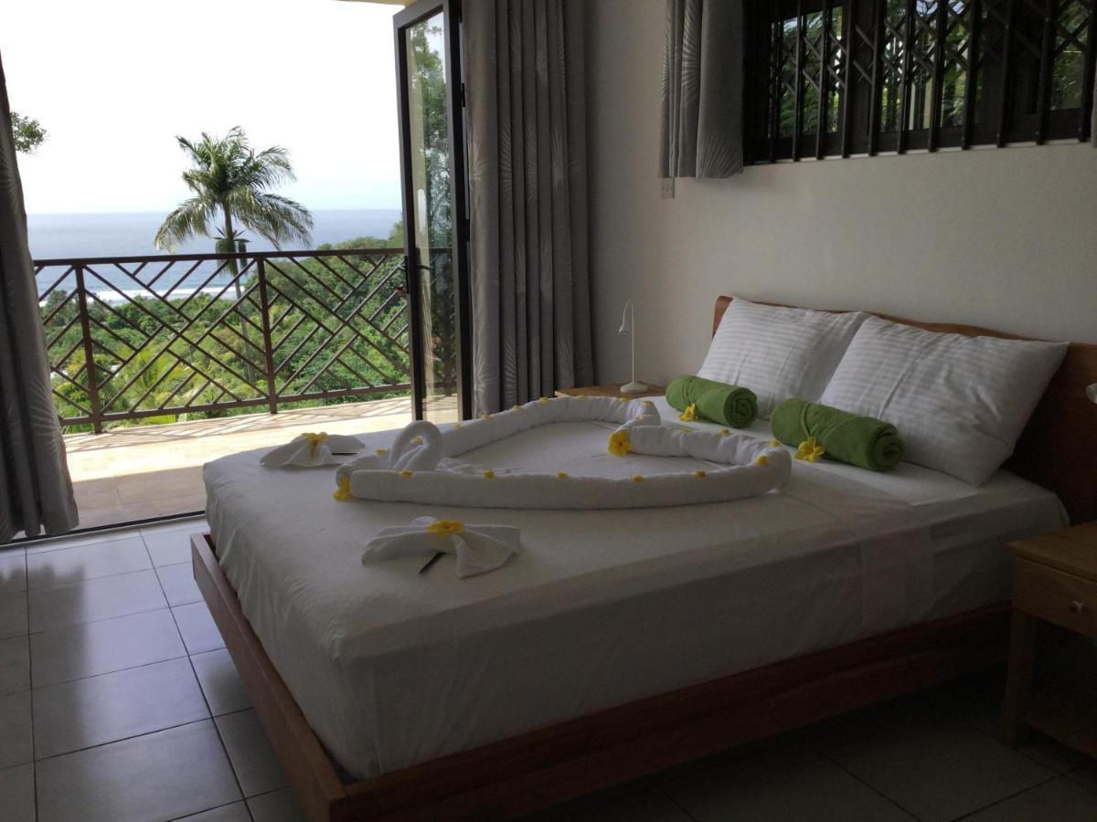 Bougainvillas Seychelles
